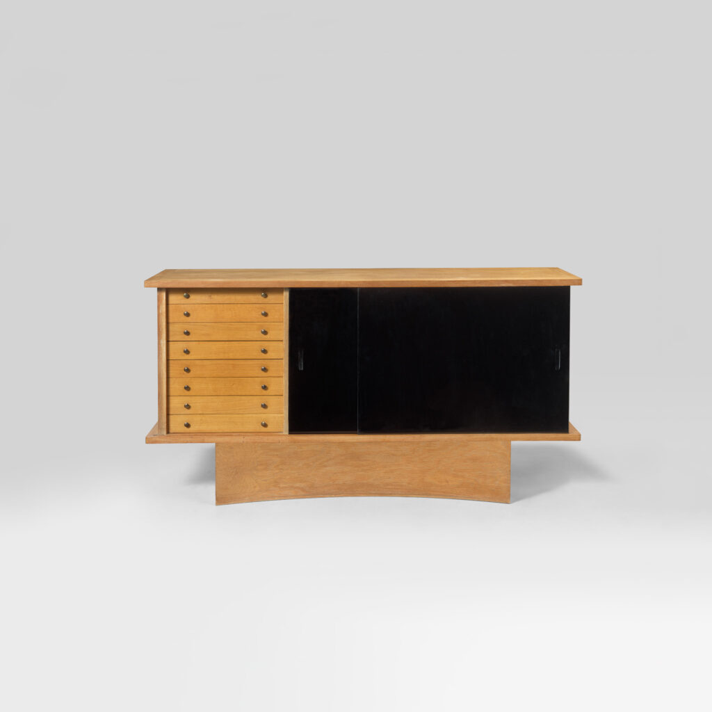 Buffet en chêne et opaline noire