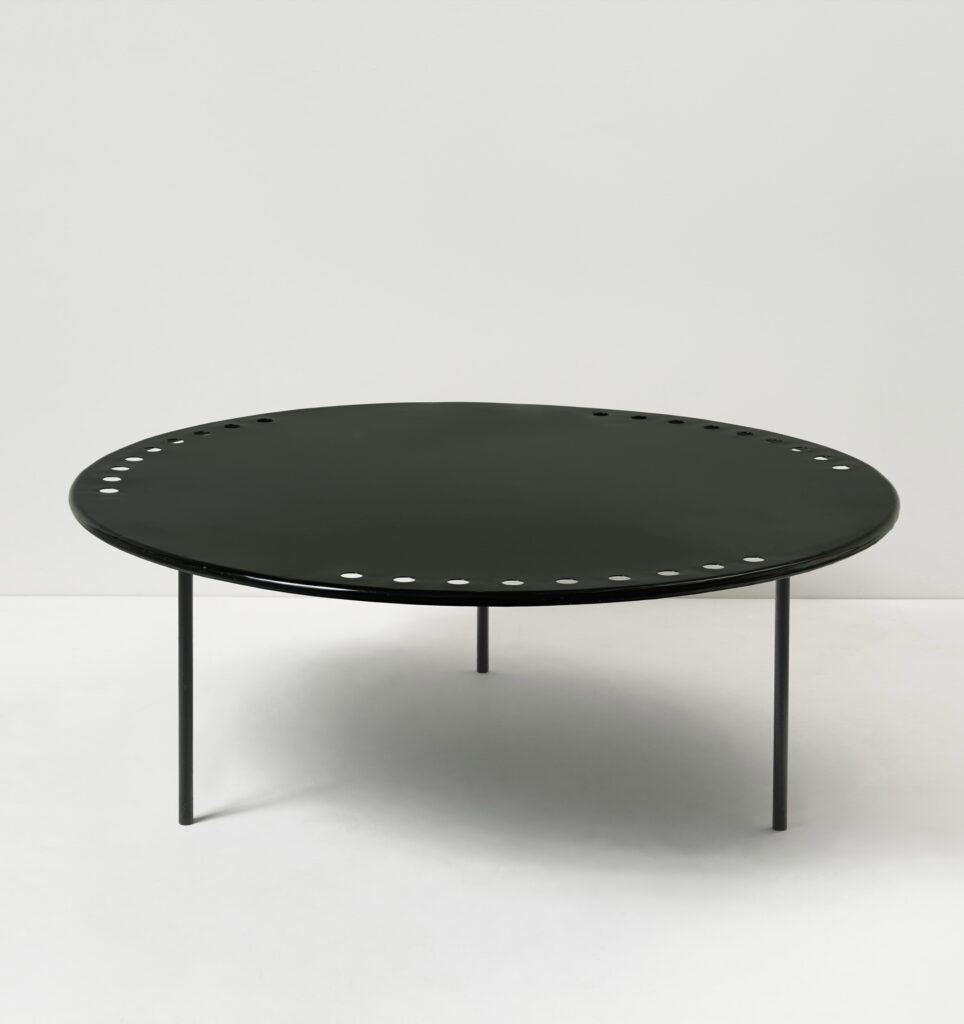 Table_basse_mathieu_mategot_jpg